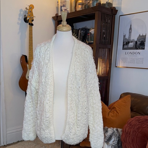 H&M Cream Chunky Cable-Knit Cardigan - Picture 1 of 3